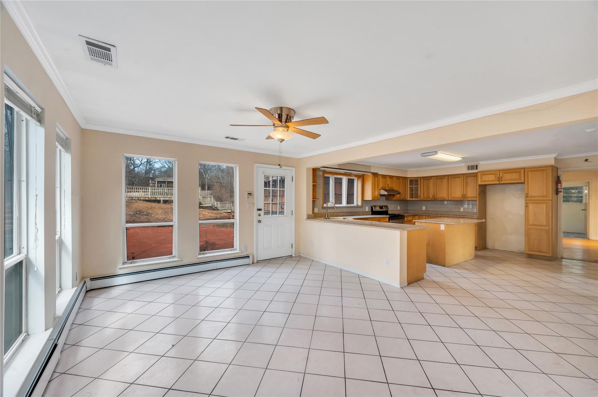 79 Wildwood Drive, Dix Hills, New York image 11