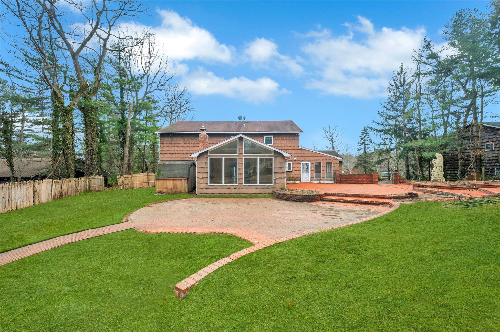 79 Wildwood Drive, Dix Hills, New York image 4