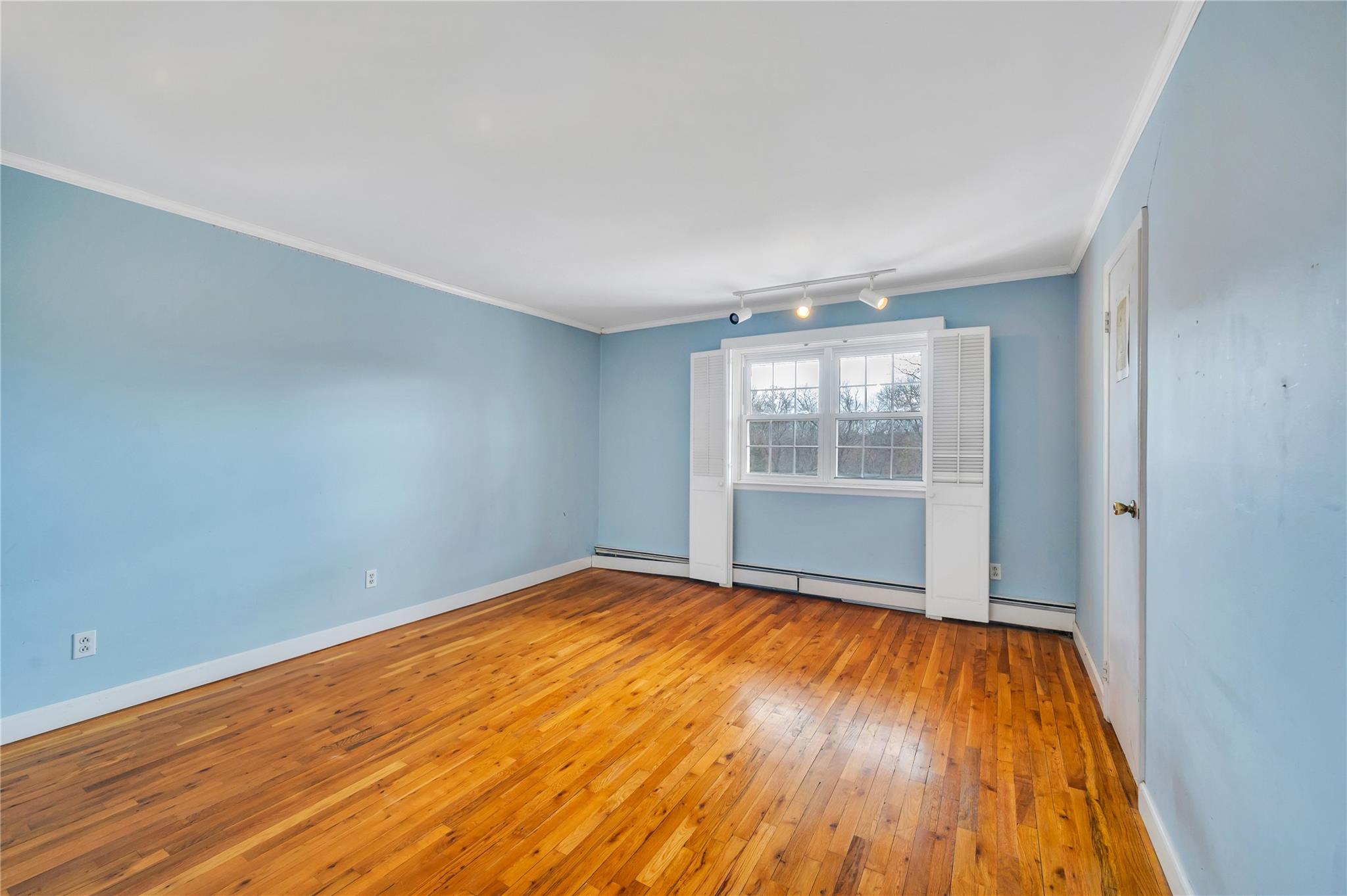 79 Wildwood Drive, Dix Hills, New York image 15