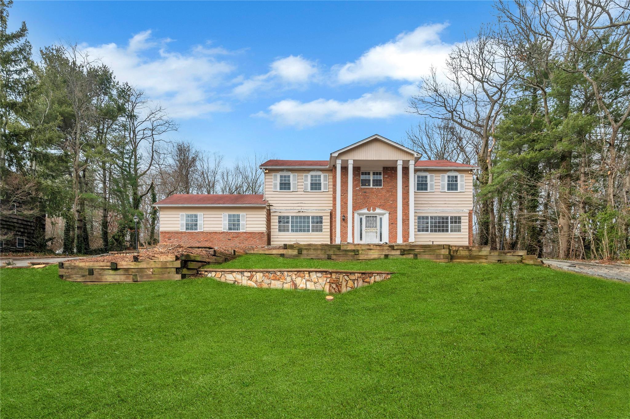 79 Wildwood Drive, Dix Hills, New York image 1