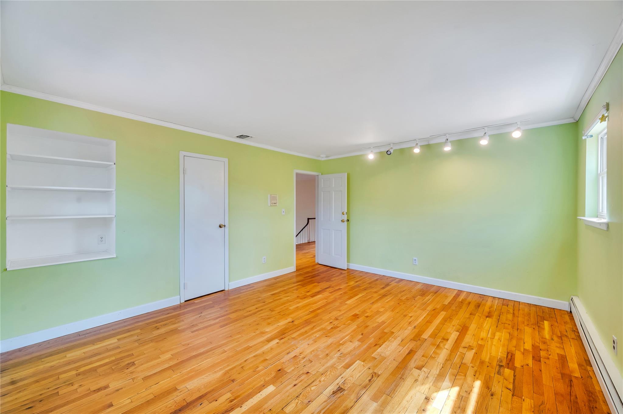 79 Wildwood Drive, Dix Hills, New York image 21