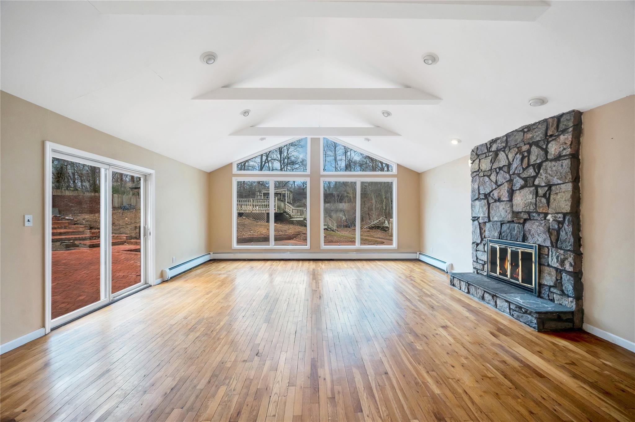 79 Wildwood Drive, Dix Hills, New York image 7