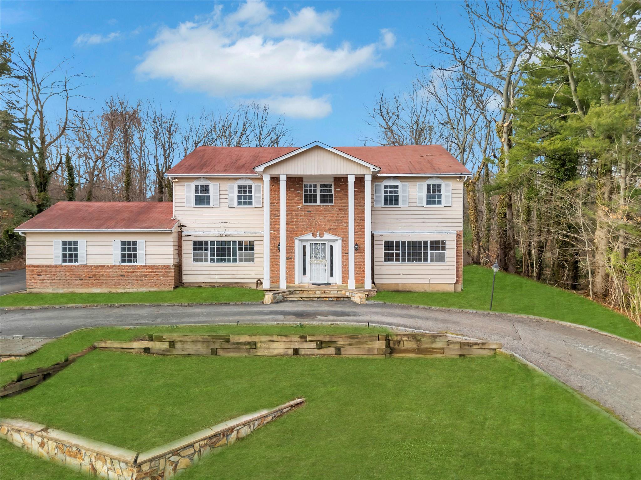 79 Wildwood Drive, Dix Hills, New York image 3
