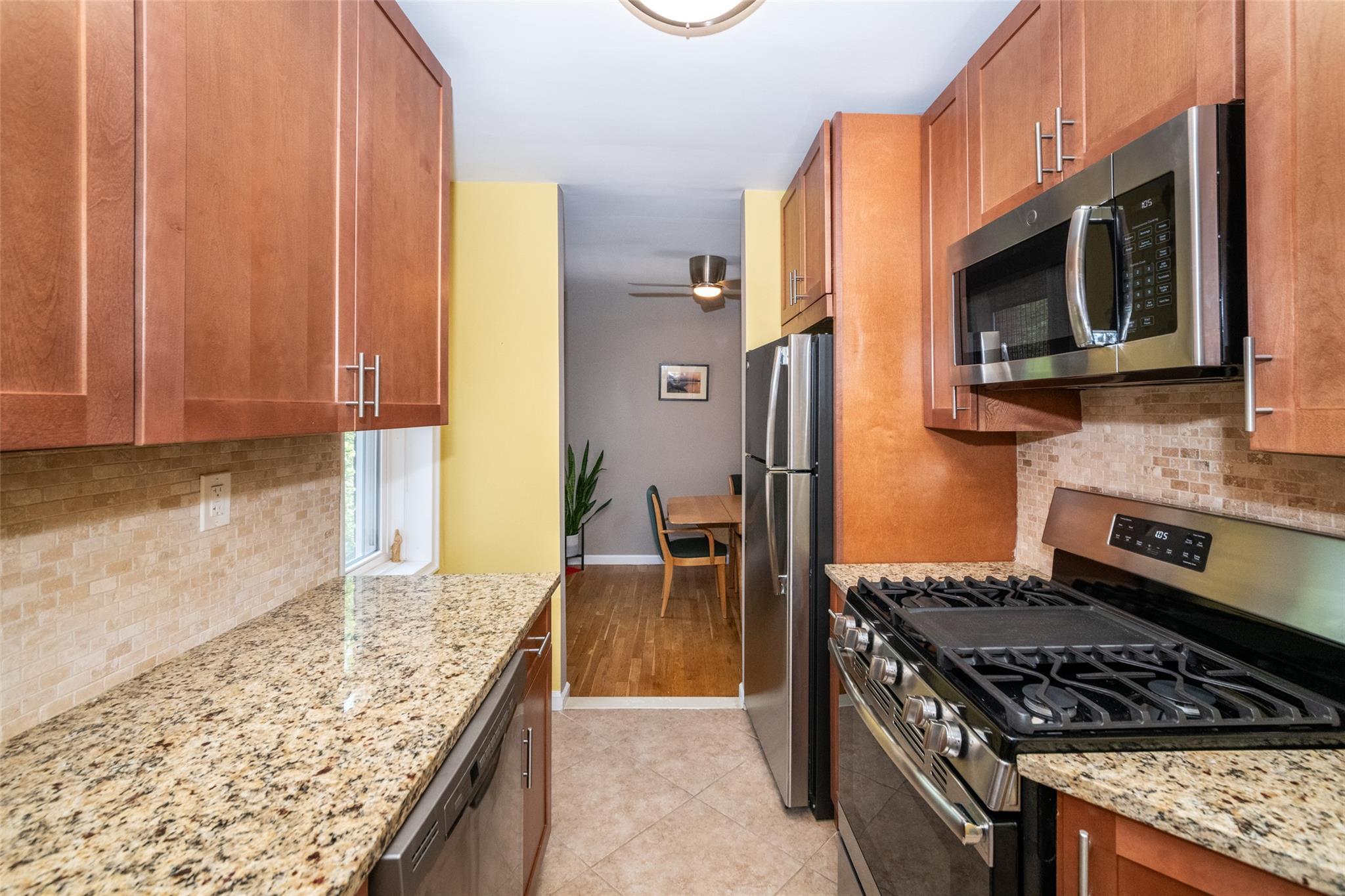 625 Gramatan Avenue 6L