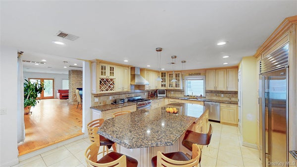 145 KINGSTON BLVD, ISLAND PARK, NY 11558 - Image 7fb883fdf1ddc6248ce4fe2a5c7c3be8/1236602611