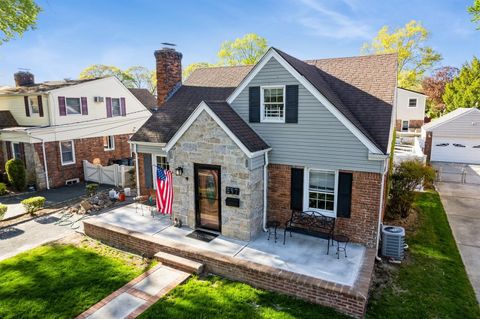 597 Rose Boulevard North Baldwin NY 11510