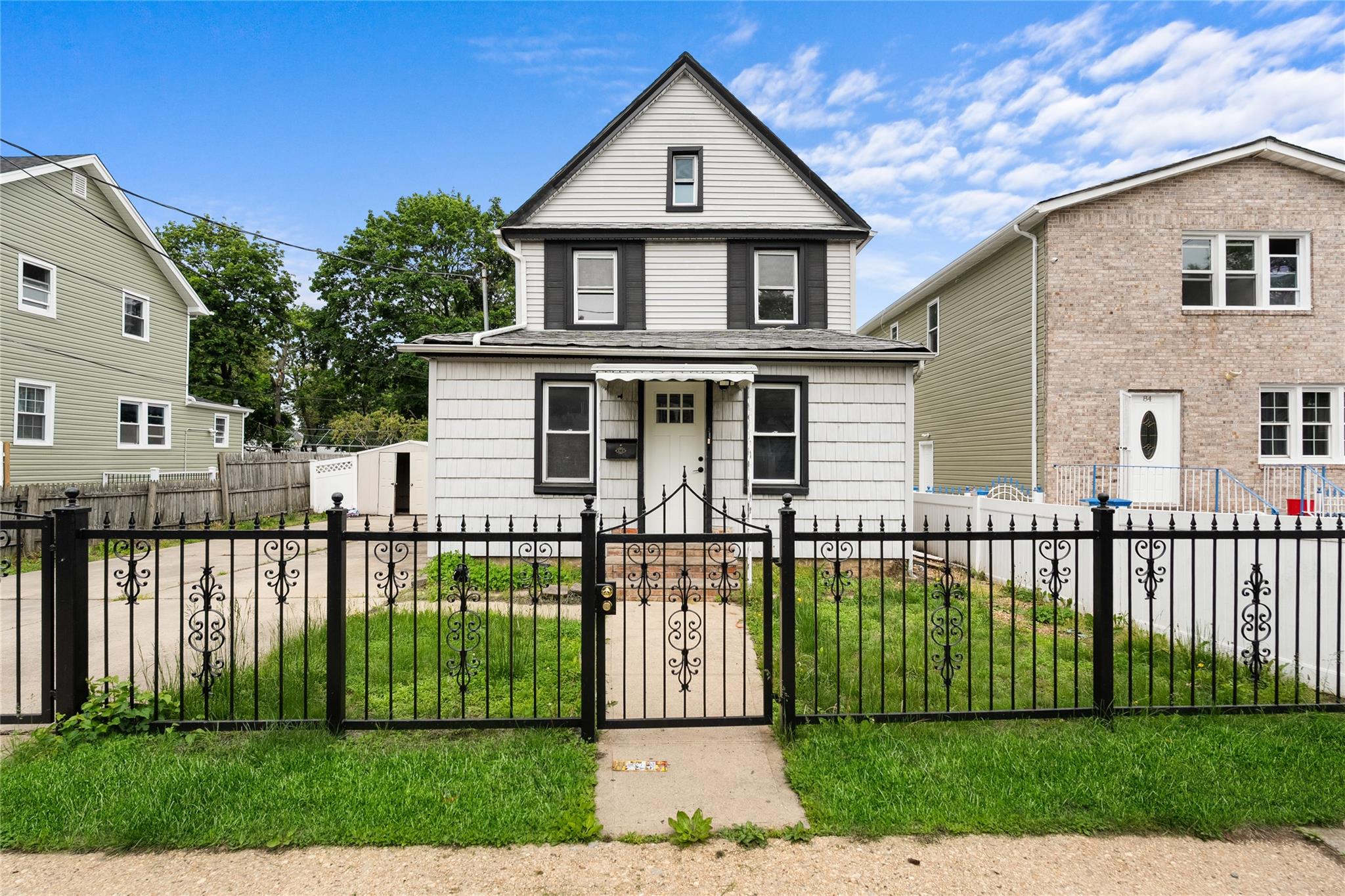 82 Laurel Avenue, Hempstead, New York image 1