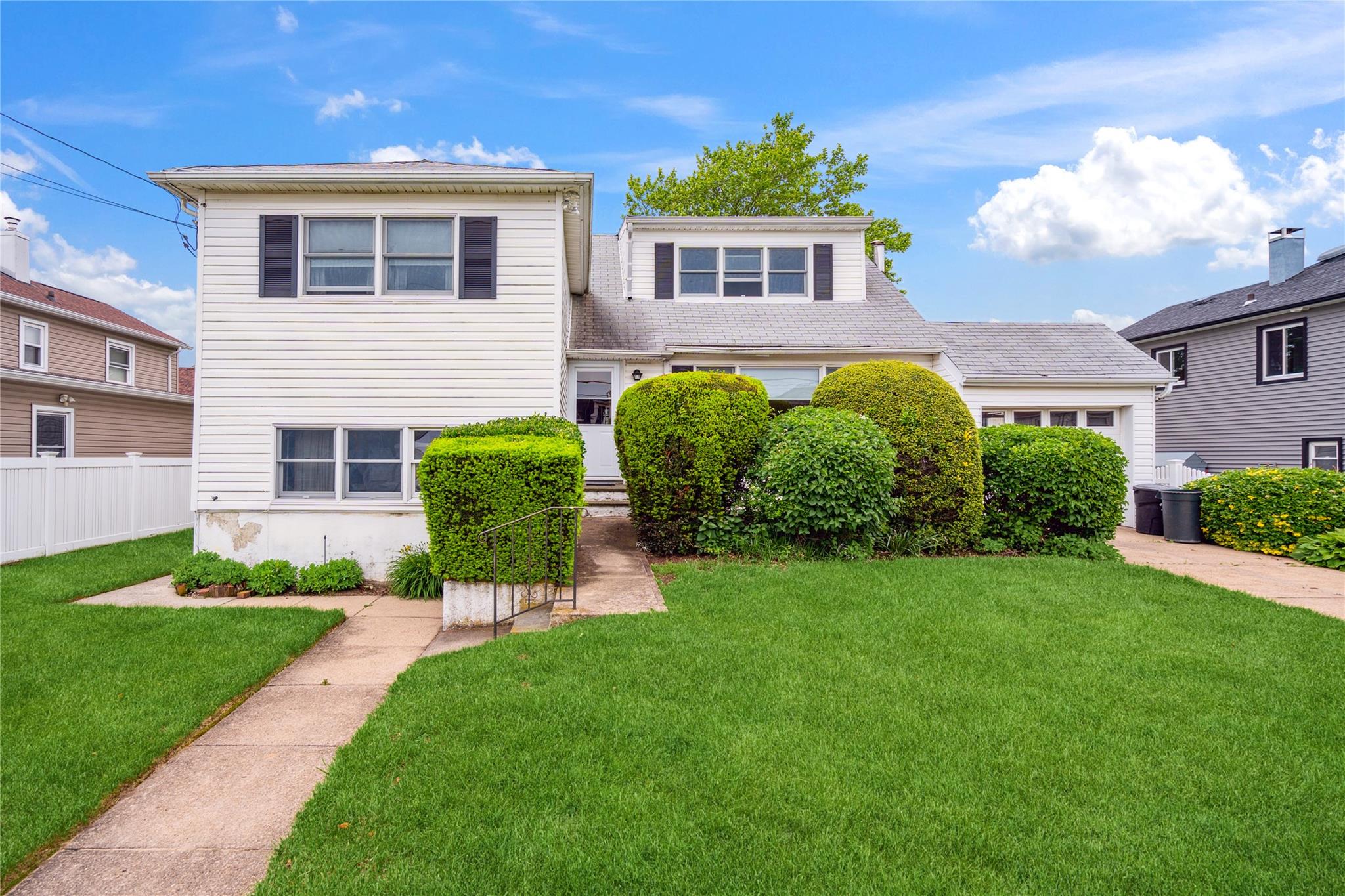 227 Lincoln Avenue, Island Park, New York image 2