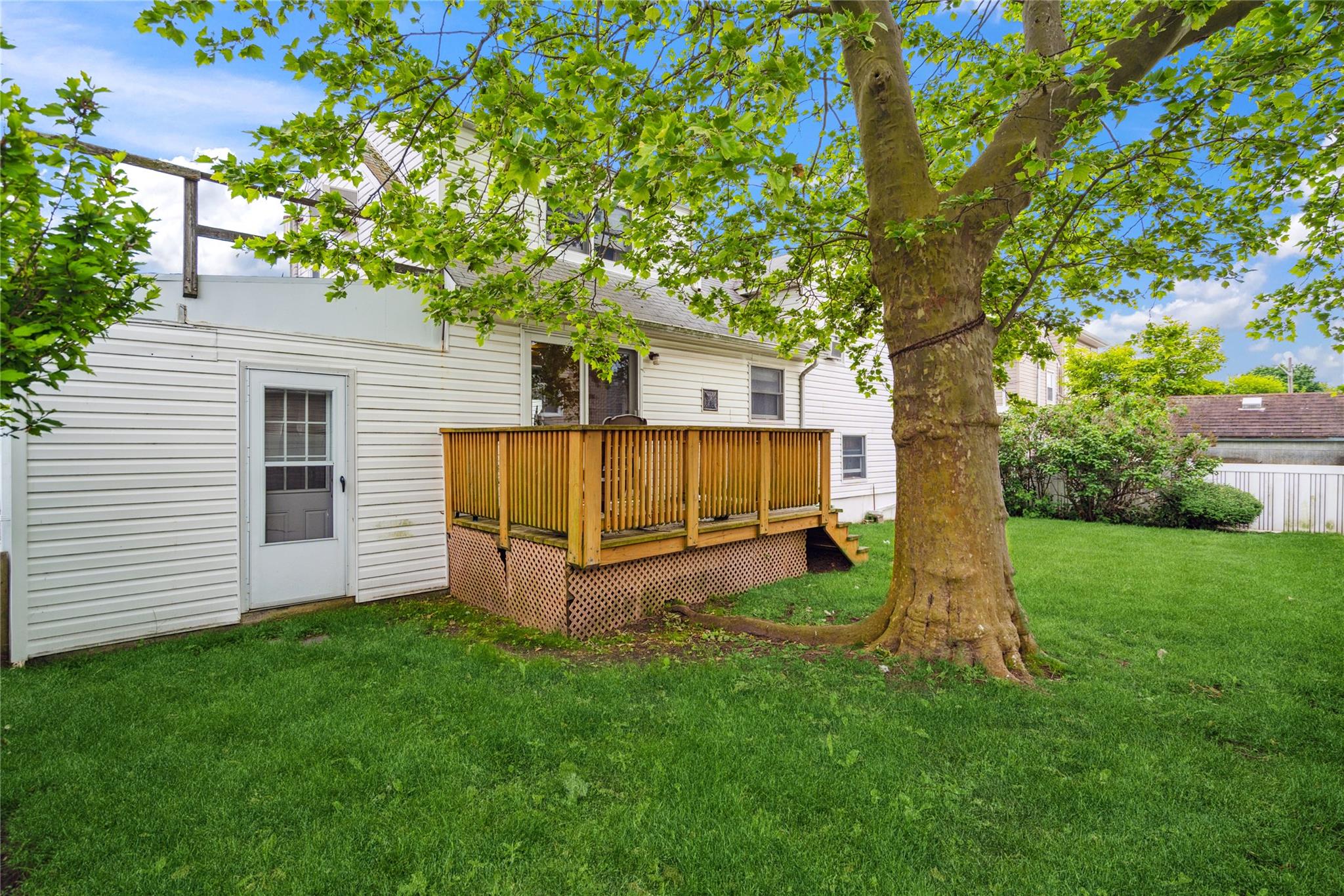 227 Lincoln Avenue, Island Park, New York image 23