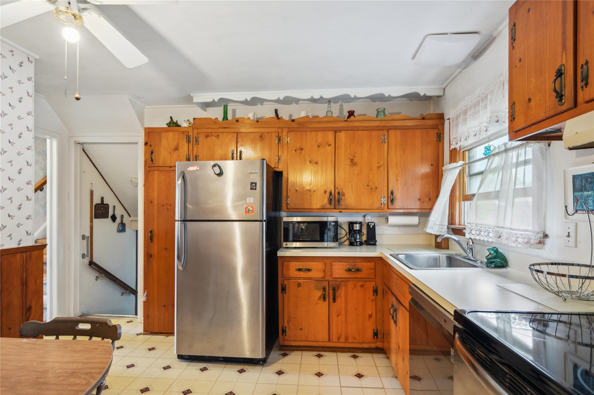 227 Lincoln Avenue, Island Park, New York image 12