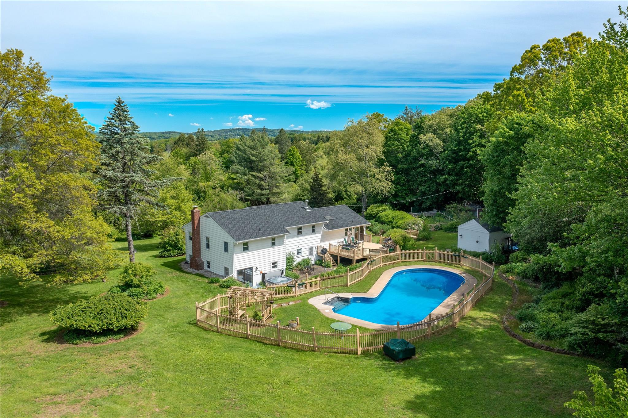 94 S Quaker Hill Road, Pawling, New York image 1