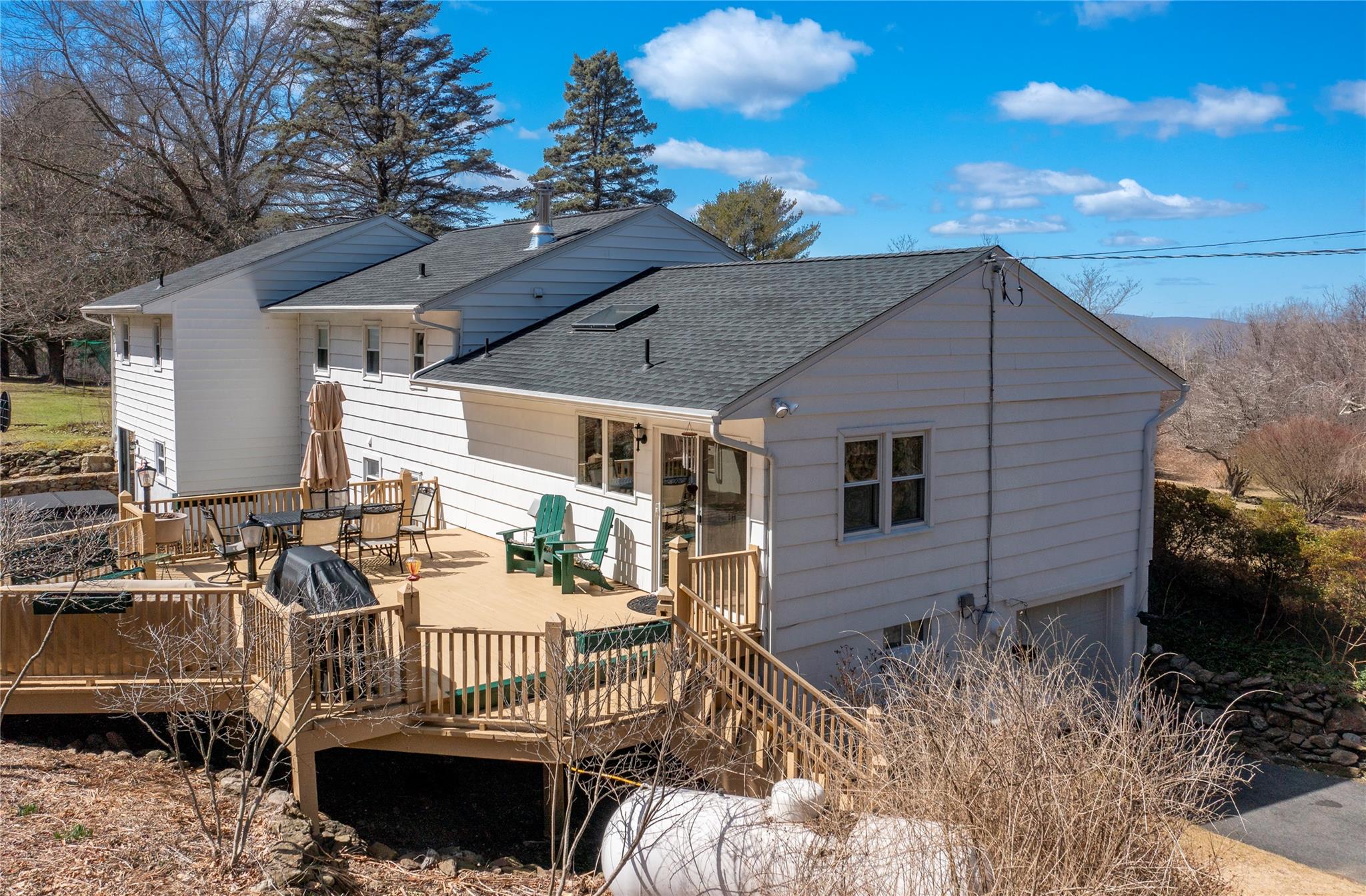 94 S Quaker Hill Road, Pawling, New York image 8