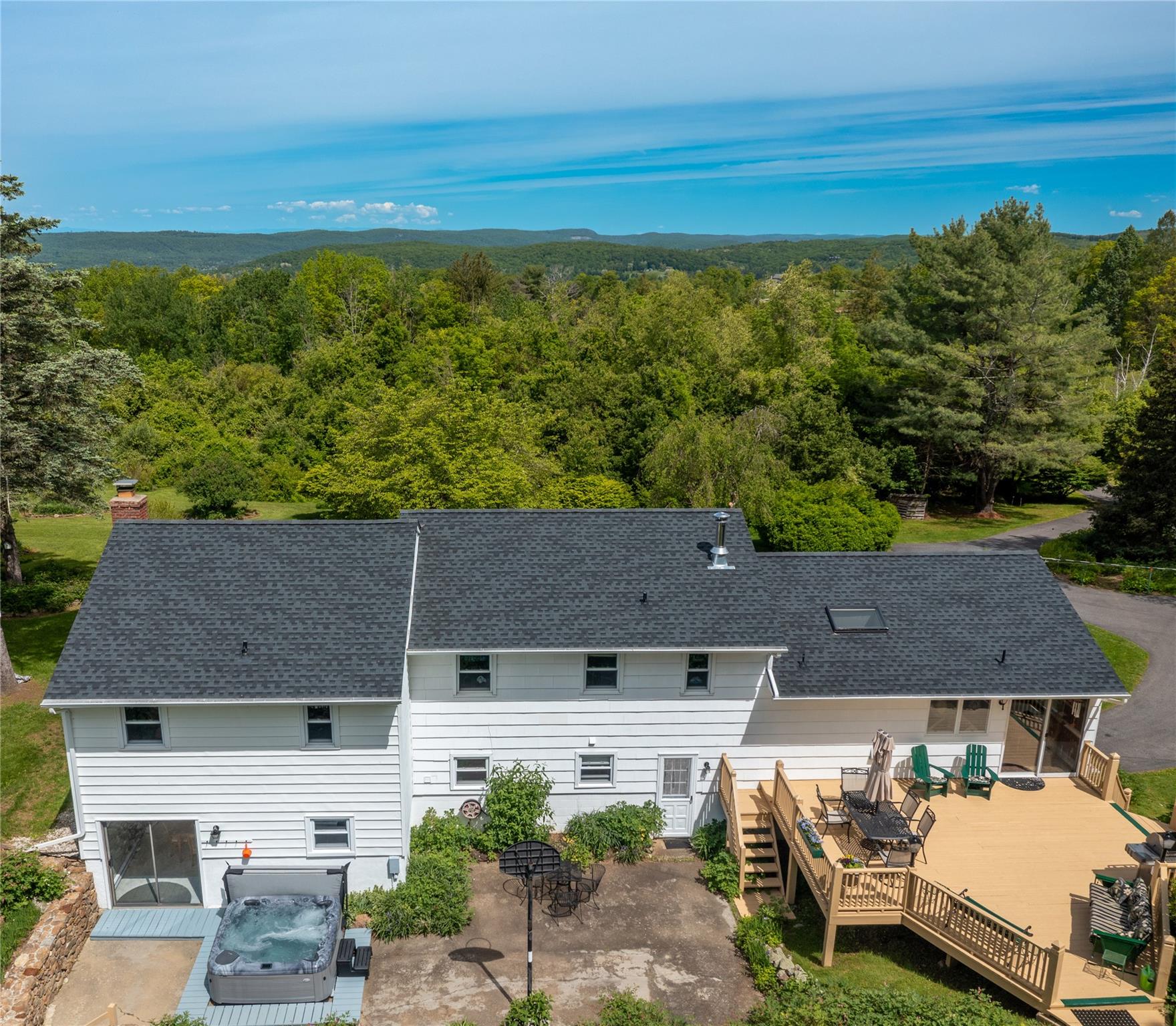 94 S Quaker Hill Road, Pawling, New York image 5