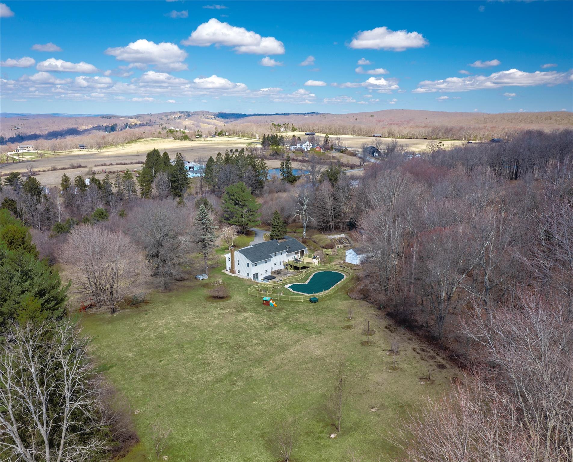 94 S Quaker Hill Road, Pawling, New York image 3