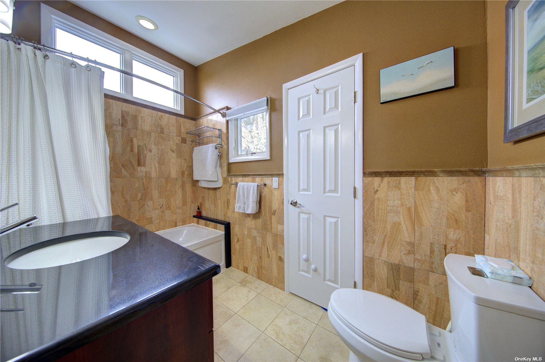 738 Shore Walk, Lindenhurst, New York image 19