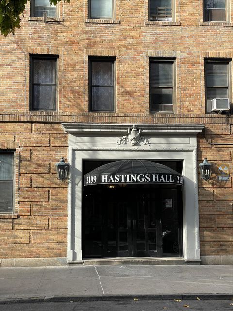 2199 Holland Avenue Unit 3E, Bronx, NY 10462 - #: 802564