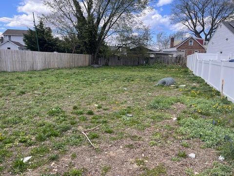 Vacant Land For Sale - 55 Corsica Street<br/> Suffolk County, Copiague, NY 11726