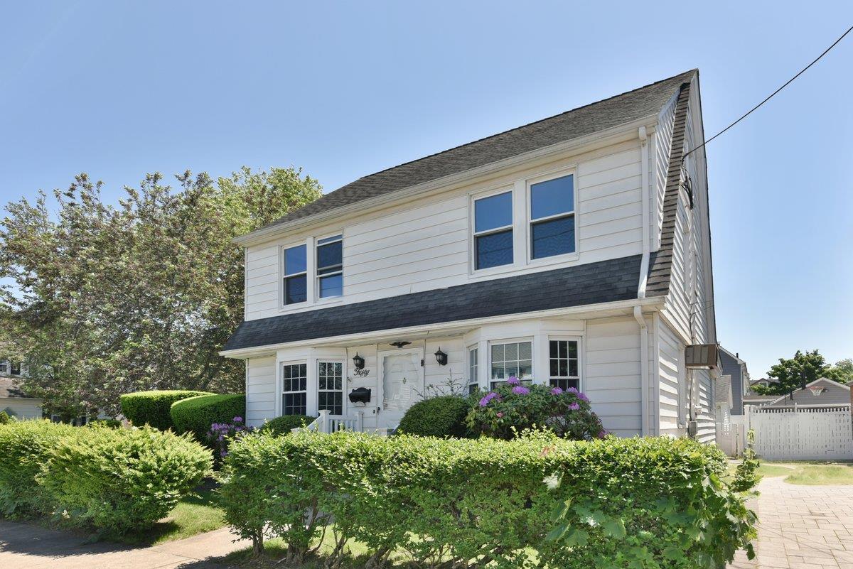 50 Fordham Street, Williston Park, New York image 2