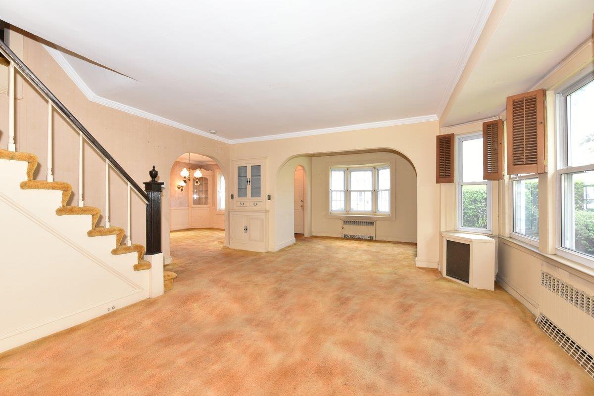 50 Fordham Street, Williston Park, New York image 3