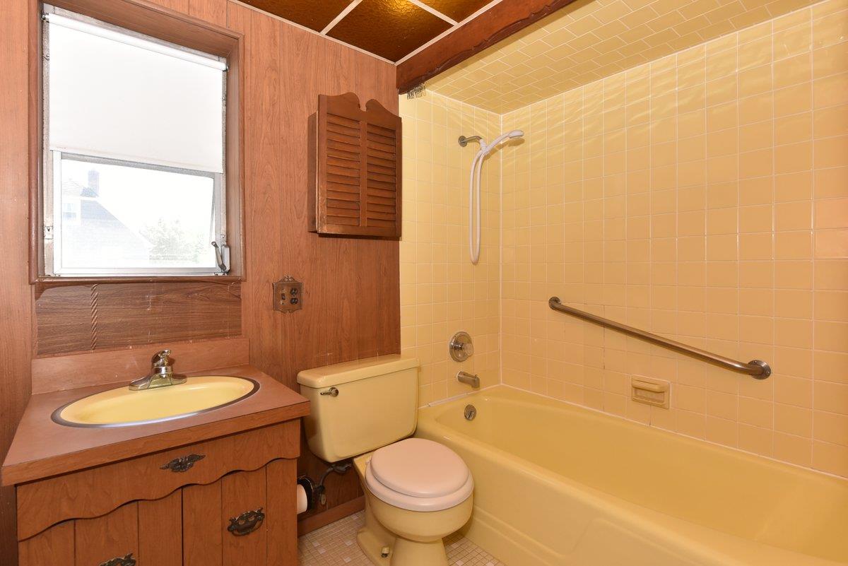 50 Fordham Street, Williston Park, New York image 18