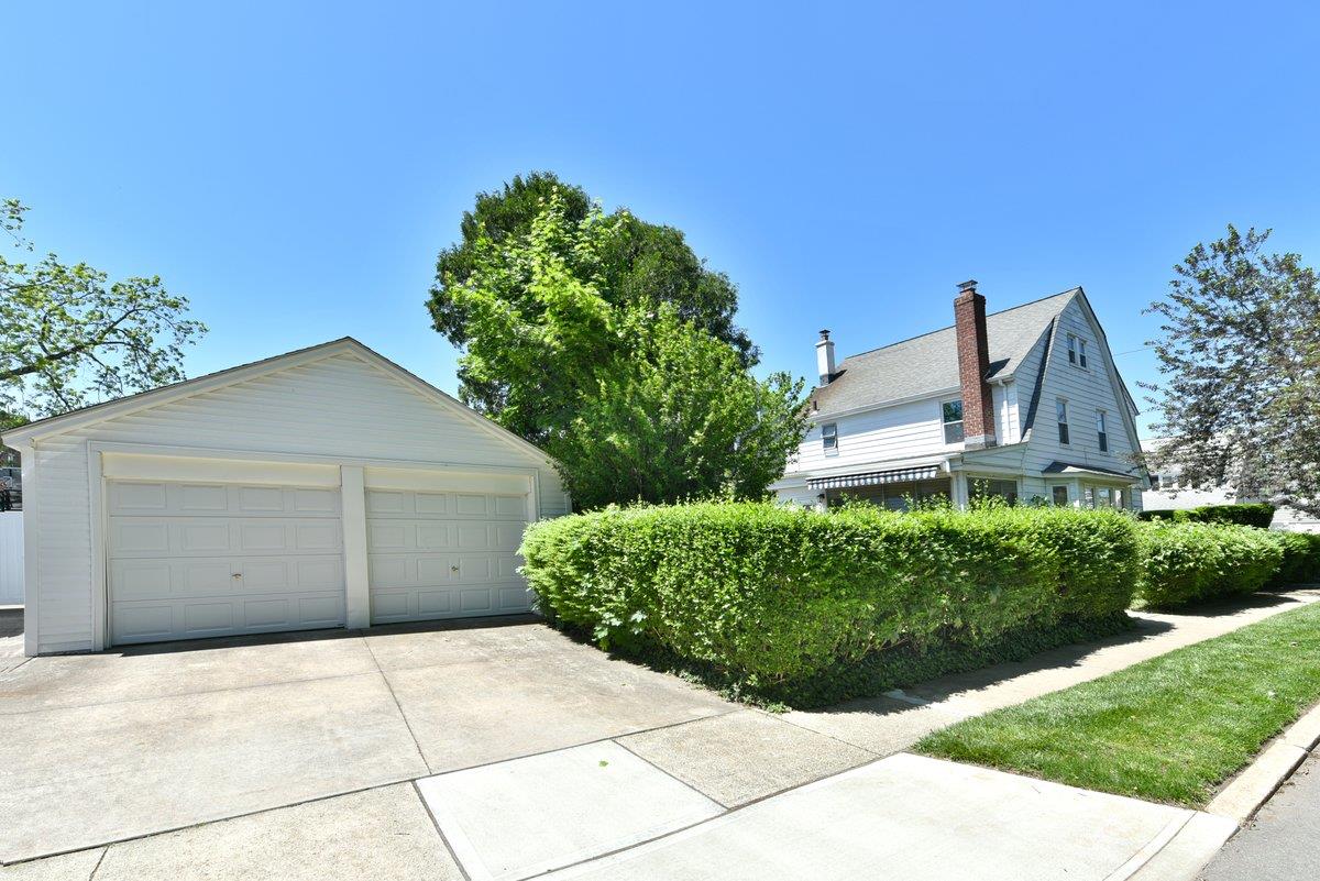 50 Fordham Street, Williston Park, New York image 21