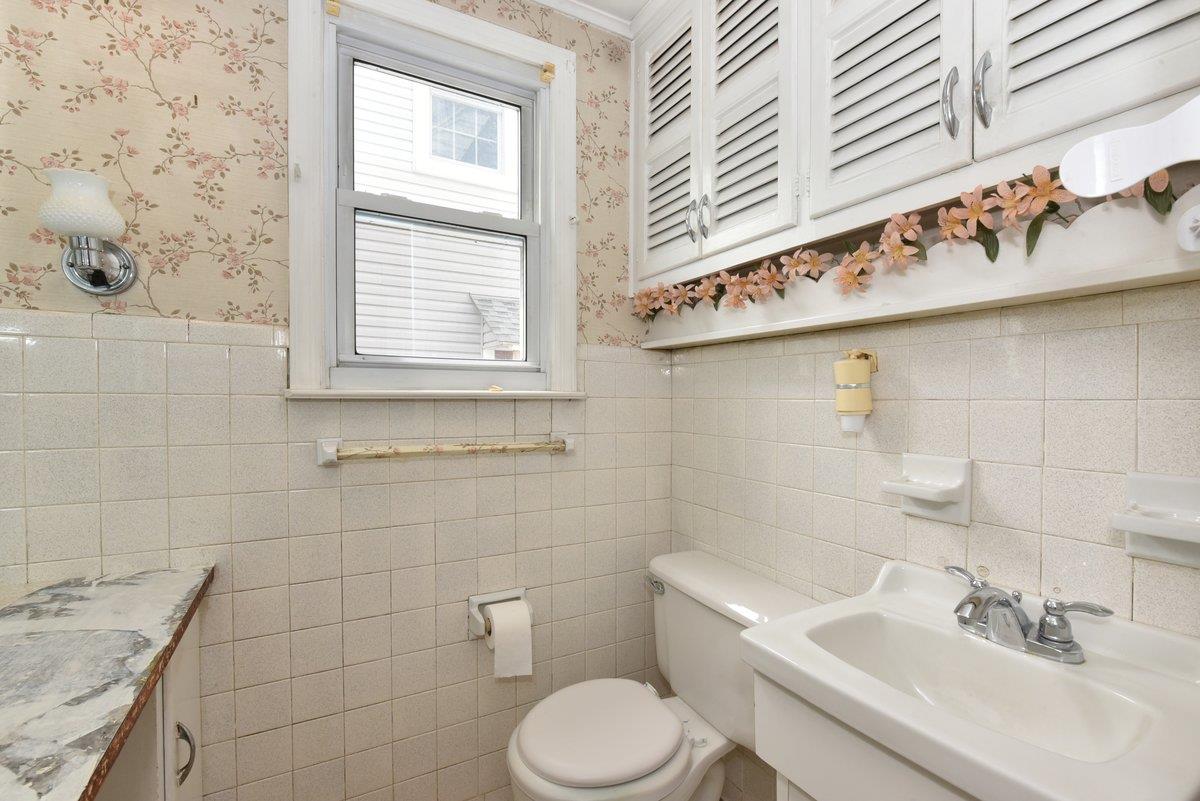 50 Fordham Street, Williston Park, New York image 17