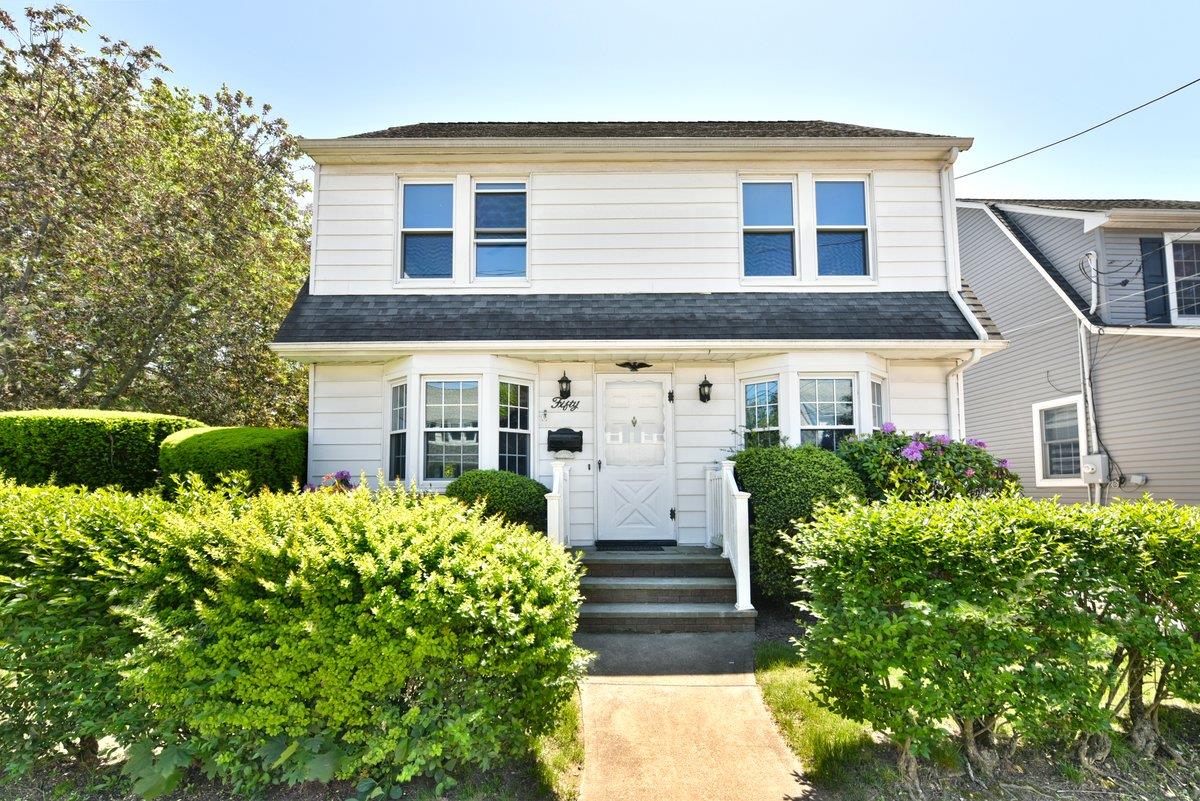 50 Fordham Street, Williston Park, New York image 1