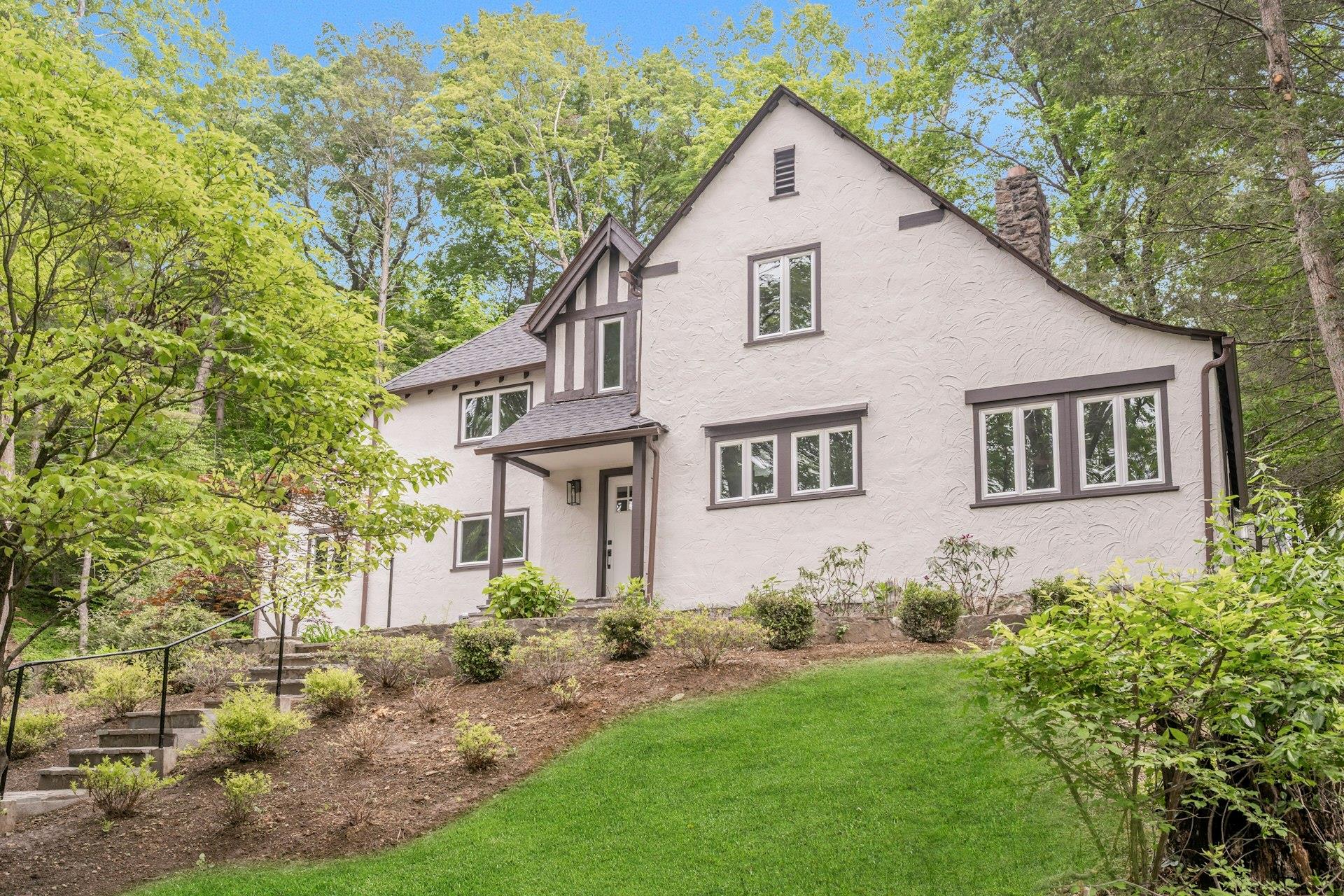 34 Glenside Place, Chappaqua, New York image 3