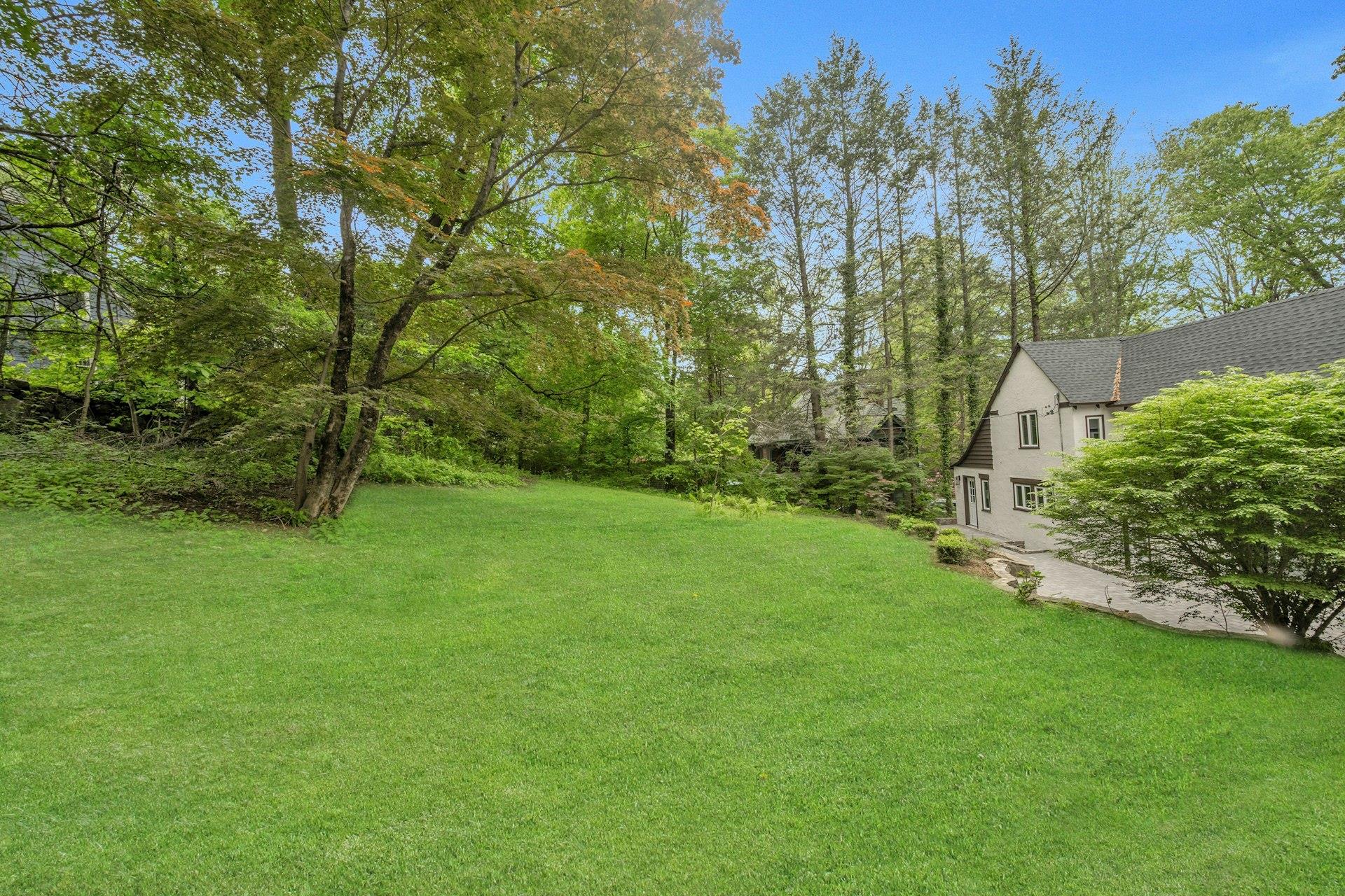 34 Glenside Place, Chappaqua, New York image 35