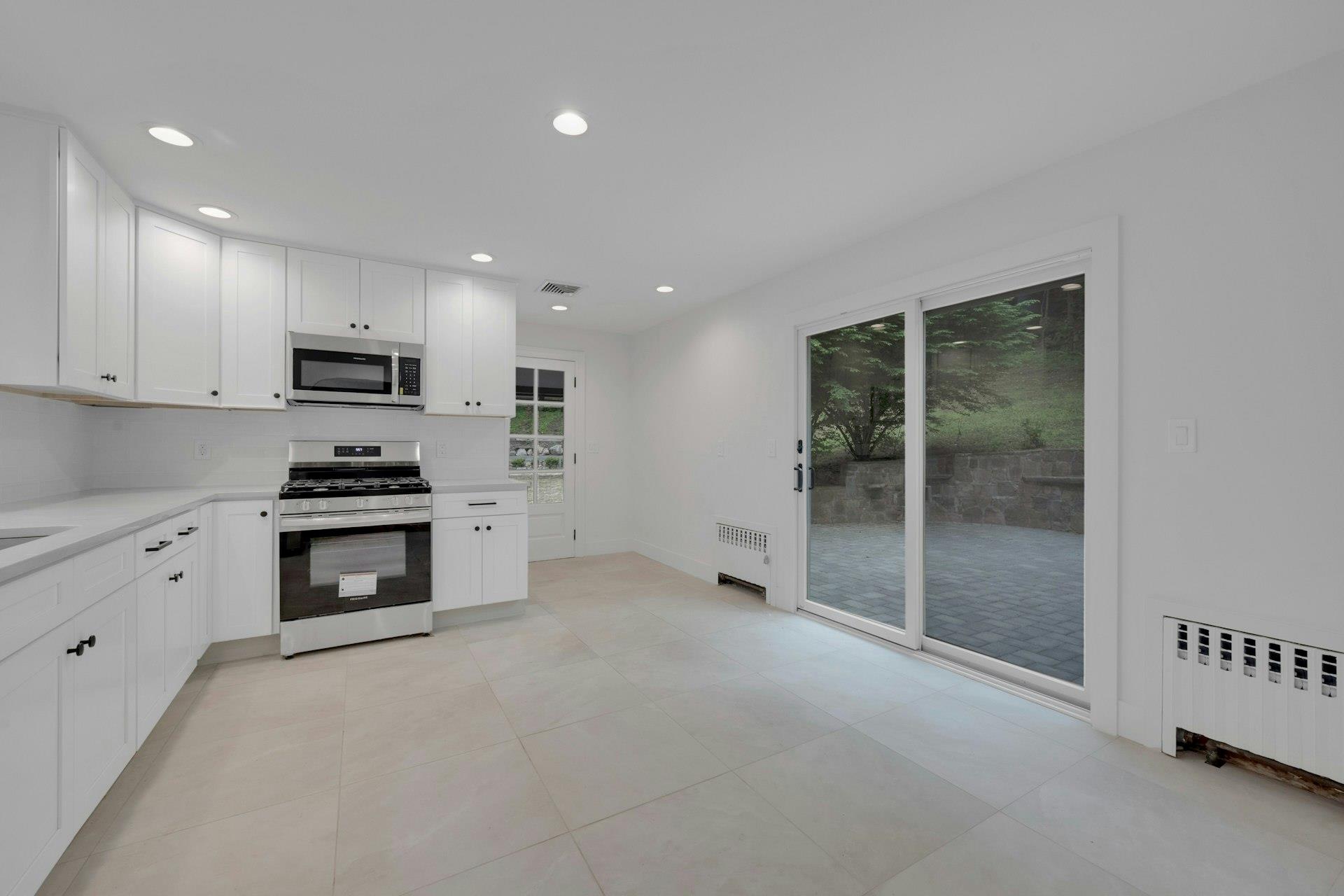 34 Glenside Place, Chappaqua, New York image 7