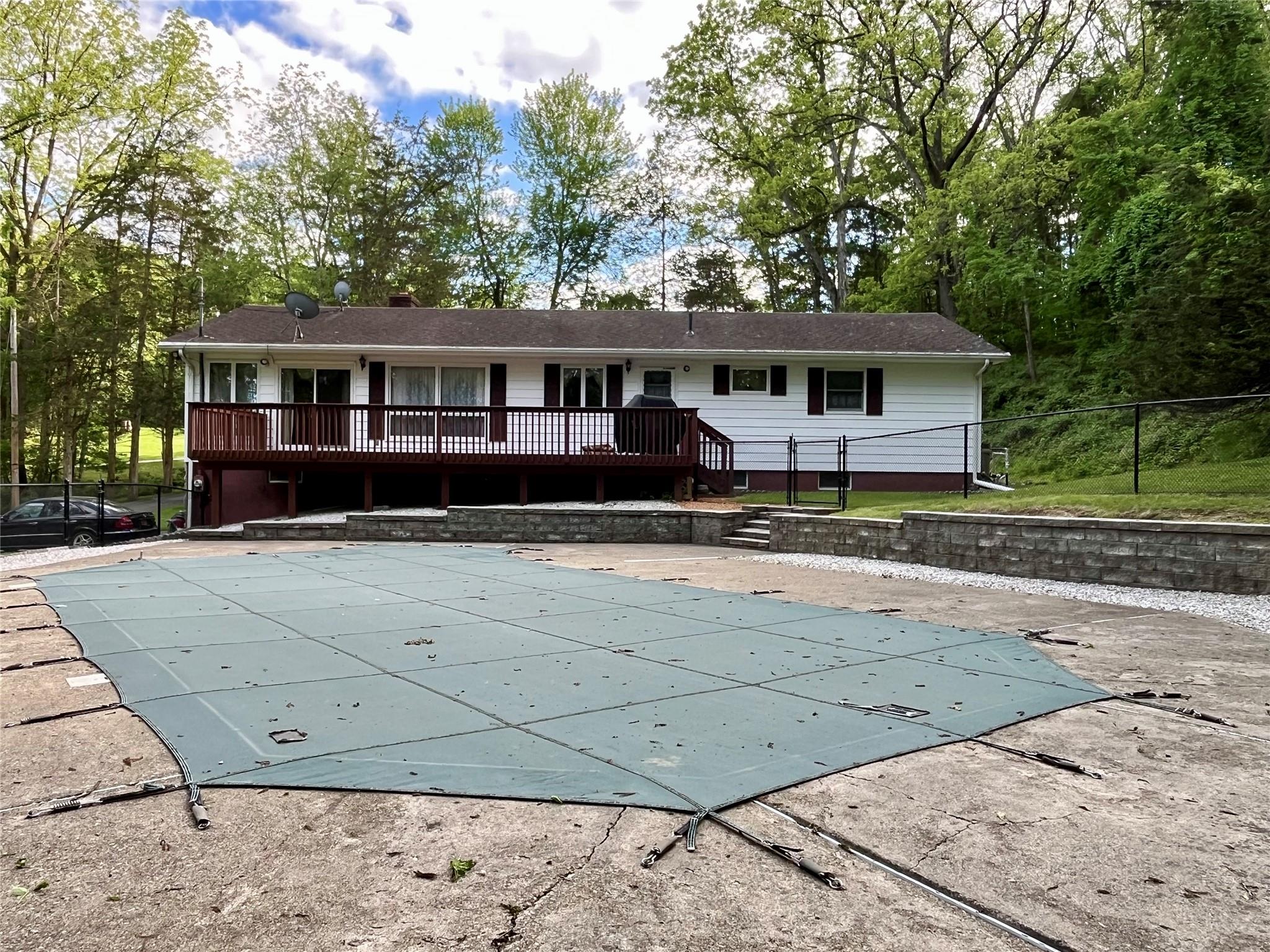 62 Waterbury Road, Warwick, New York image 2