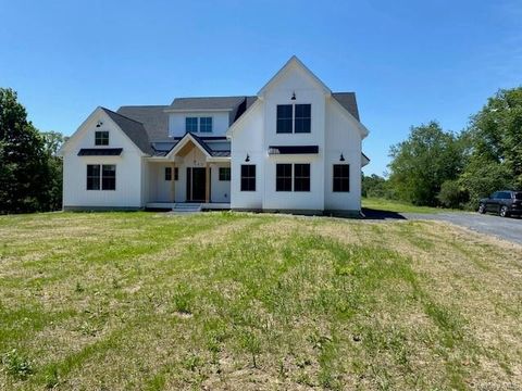 Homes For Sale - 38 Sunset Lane<br/> New Hampton, NY 10958