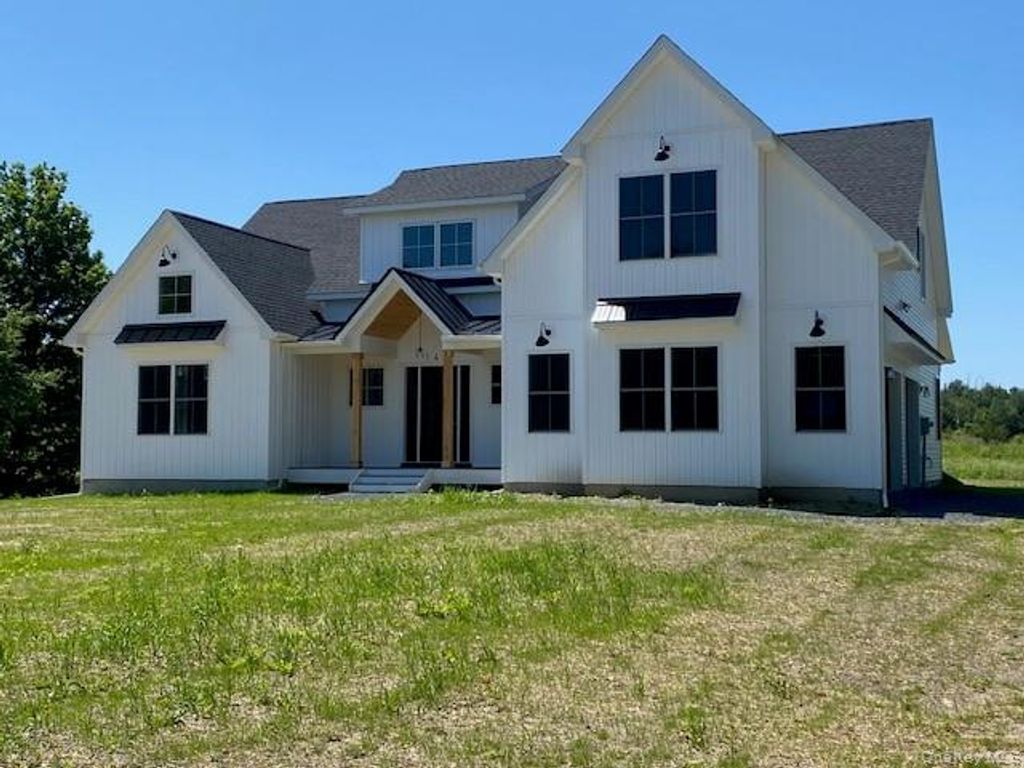 Photo of 38 Sunset Lane, New Hampton, NY 10958 (MLS # 969662)