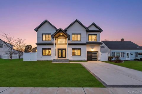 Homes For Sale - 49 Anvil Lane<br/> Levittown, NY 11756