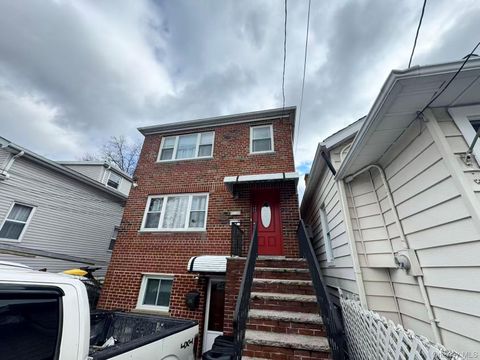 Multifamily For Sale - 1374 Gillespie Avenue<br/> Bronx County, Bronx, NY 10461