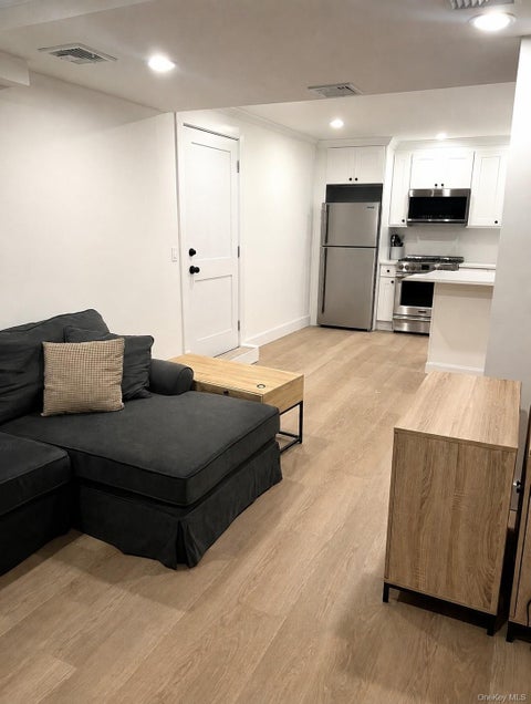 Apartment For Rent - 126 E Main Street #B<br/> Suffolk County, Port Jefferson, NY 11777