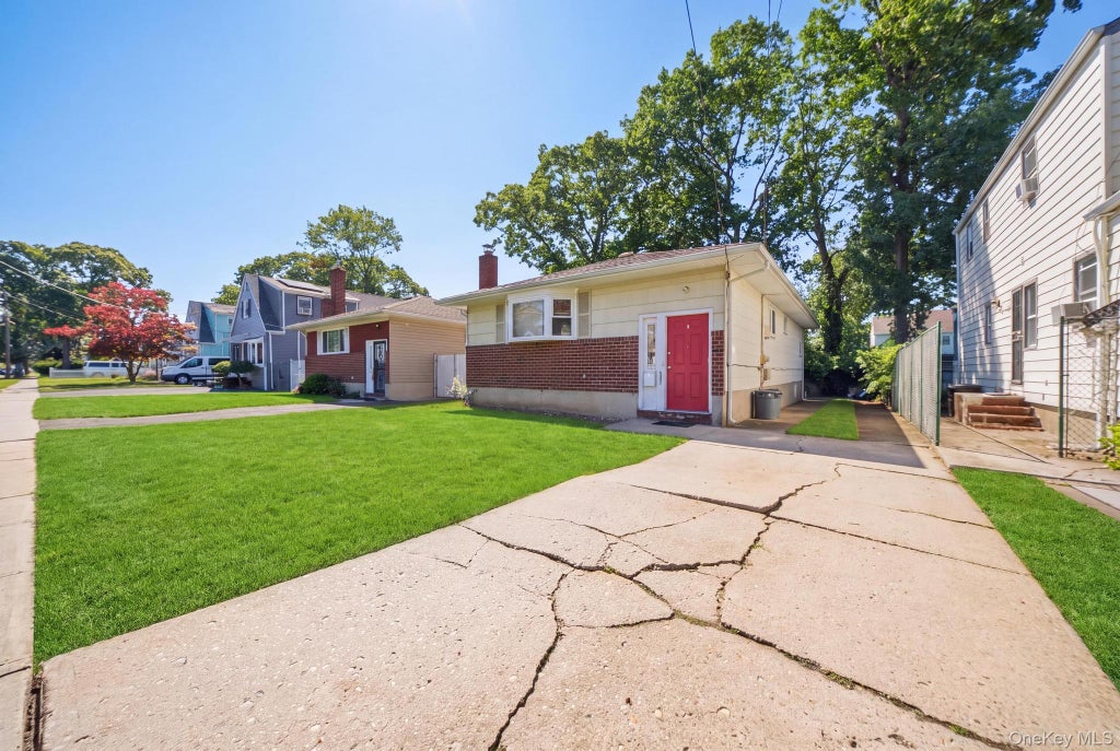 Photo of 146 Alabama Avenue, Hempstead, NY 11550 (MLS # 1064693)