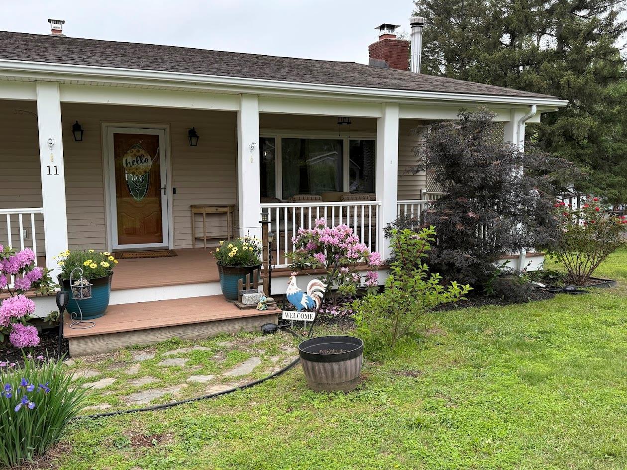 11 Queen Anne Lane Ln, Wappingers Falls, New York image 3