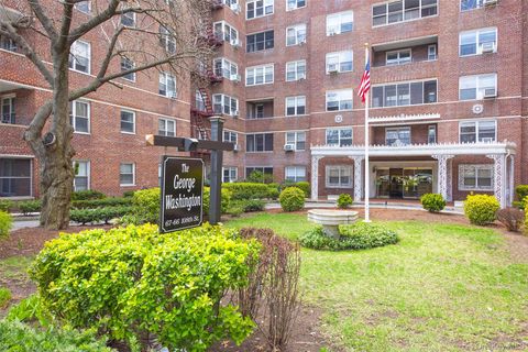 Photo of 67-66 108 Street #B64, Forest Hills, NY 11375 (MLS # 983488)