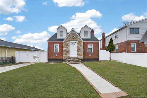 24 Madison Avenue Hempstead NY 11550