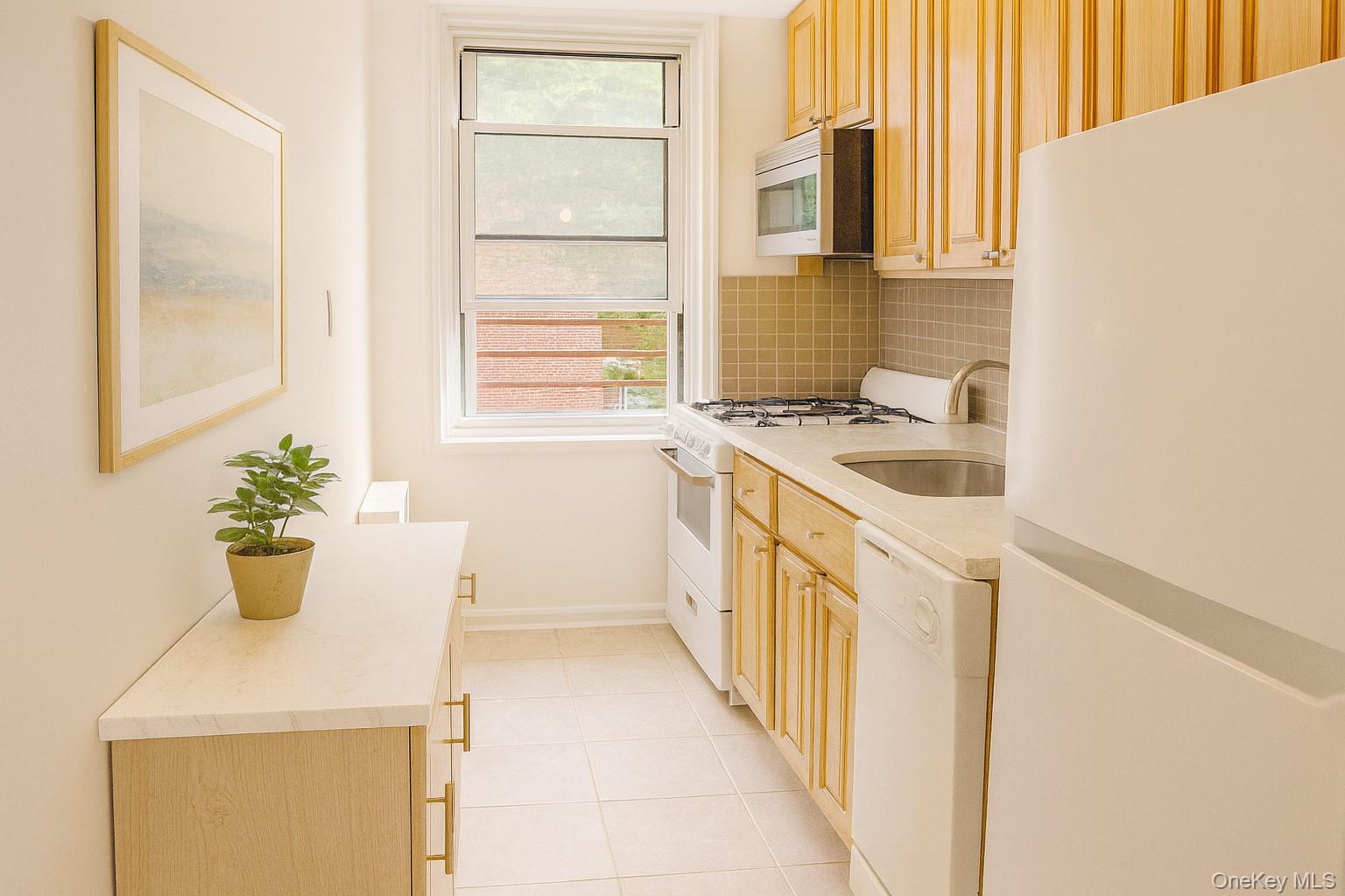 1304 Midland Avenue A35