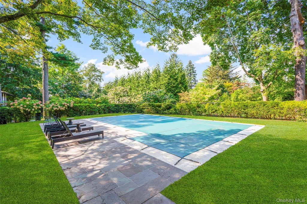 Photo of 9 Forest Place, New Rochelle, NY 10804 (MLS # 924760)