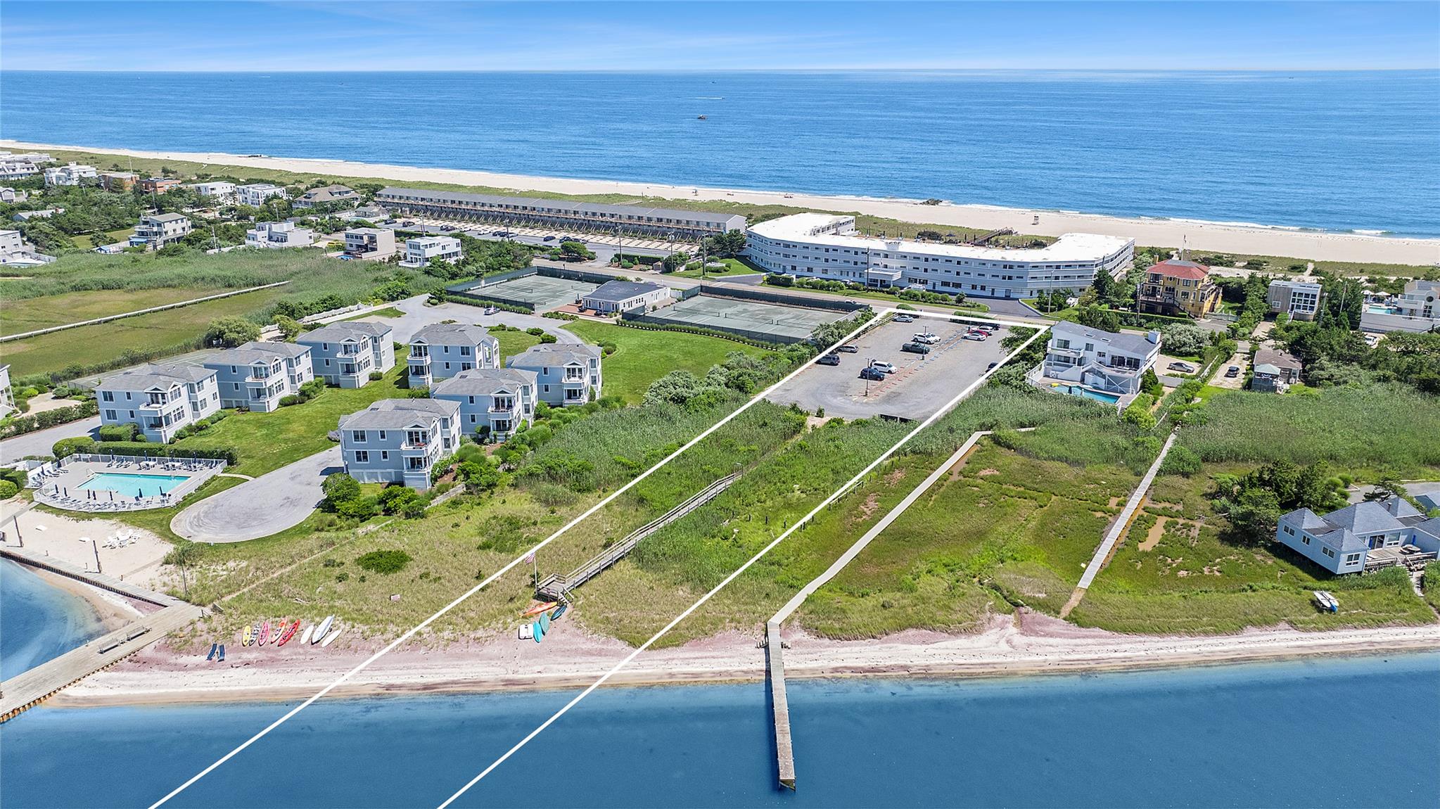 585 Dune Road L5