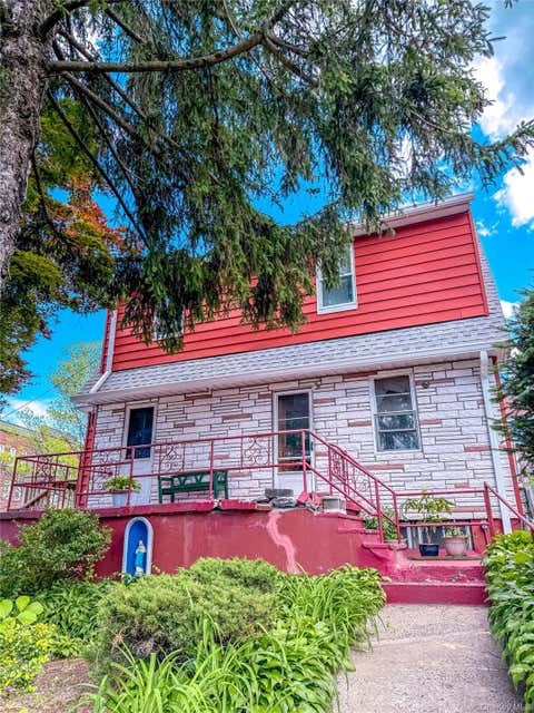 Homes For Sale - 59 Chatterton Avenue<br/> White Plains, NY 10606