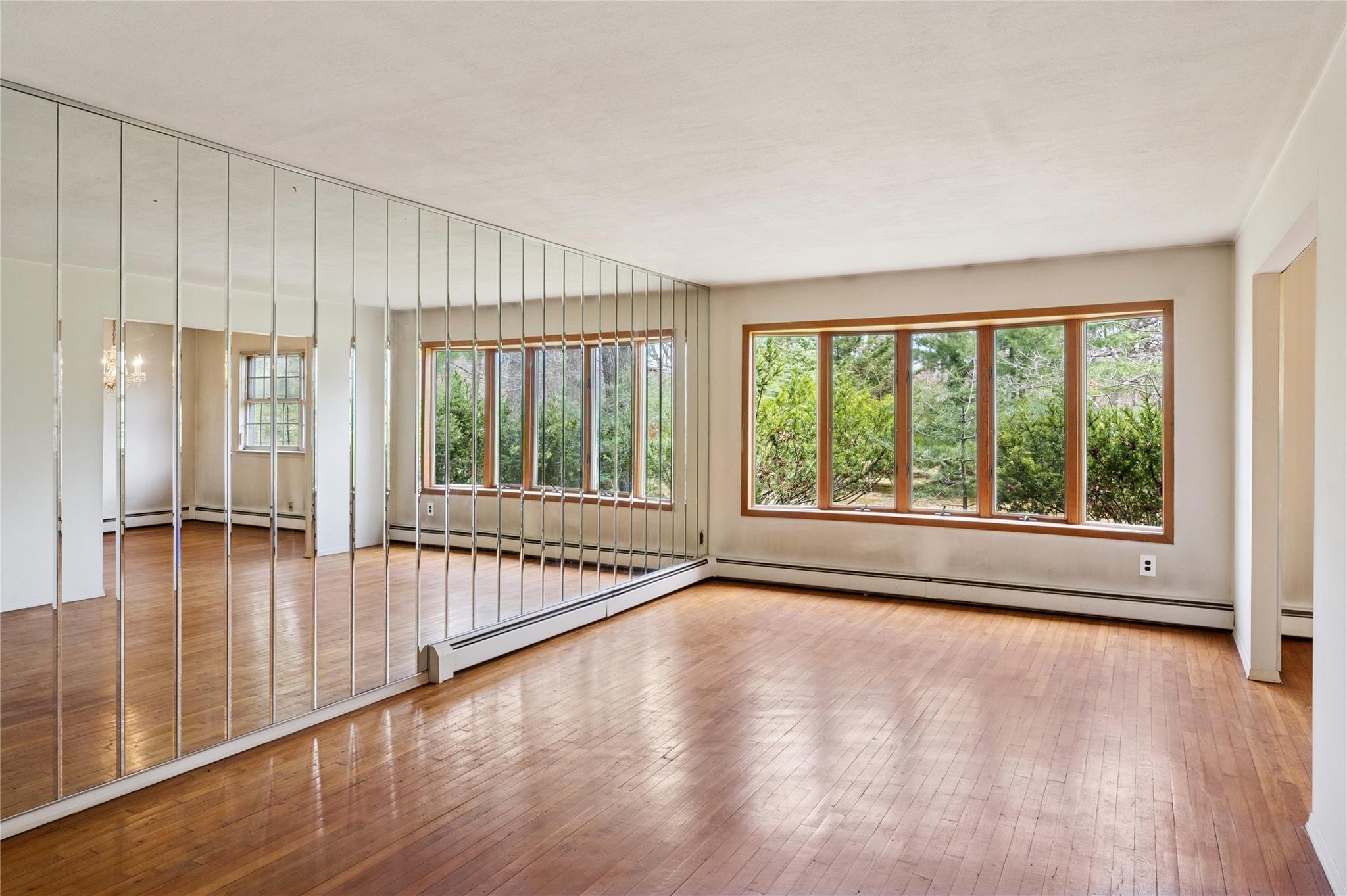 100 Carman Road, Dix Hills, New York image 11