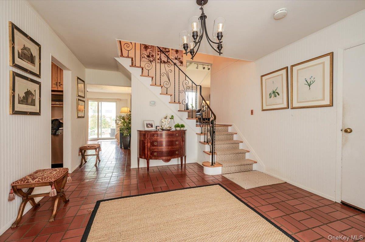 Atlantic Beach, New York 11509, United States, 4 Bedrooms Bedrooms, ,3 BathroomsBathrooms,Residential,Active,197312