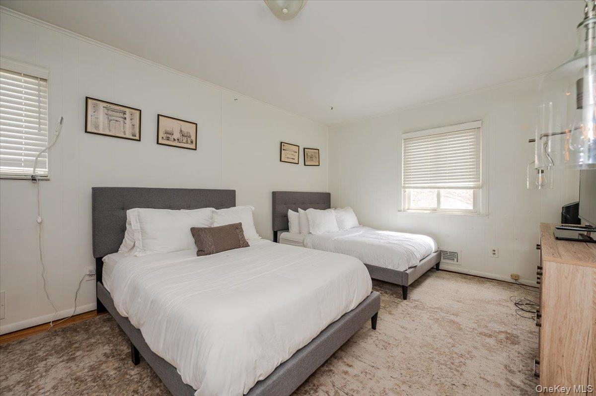 Atlantic Beach, New York 11509, United States, 4 Bedrooms Bedrooms, ,3 BathroomsBathrooms,Residential,Active,197312