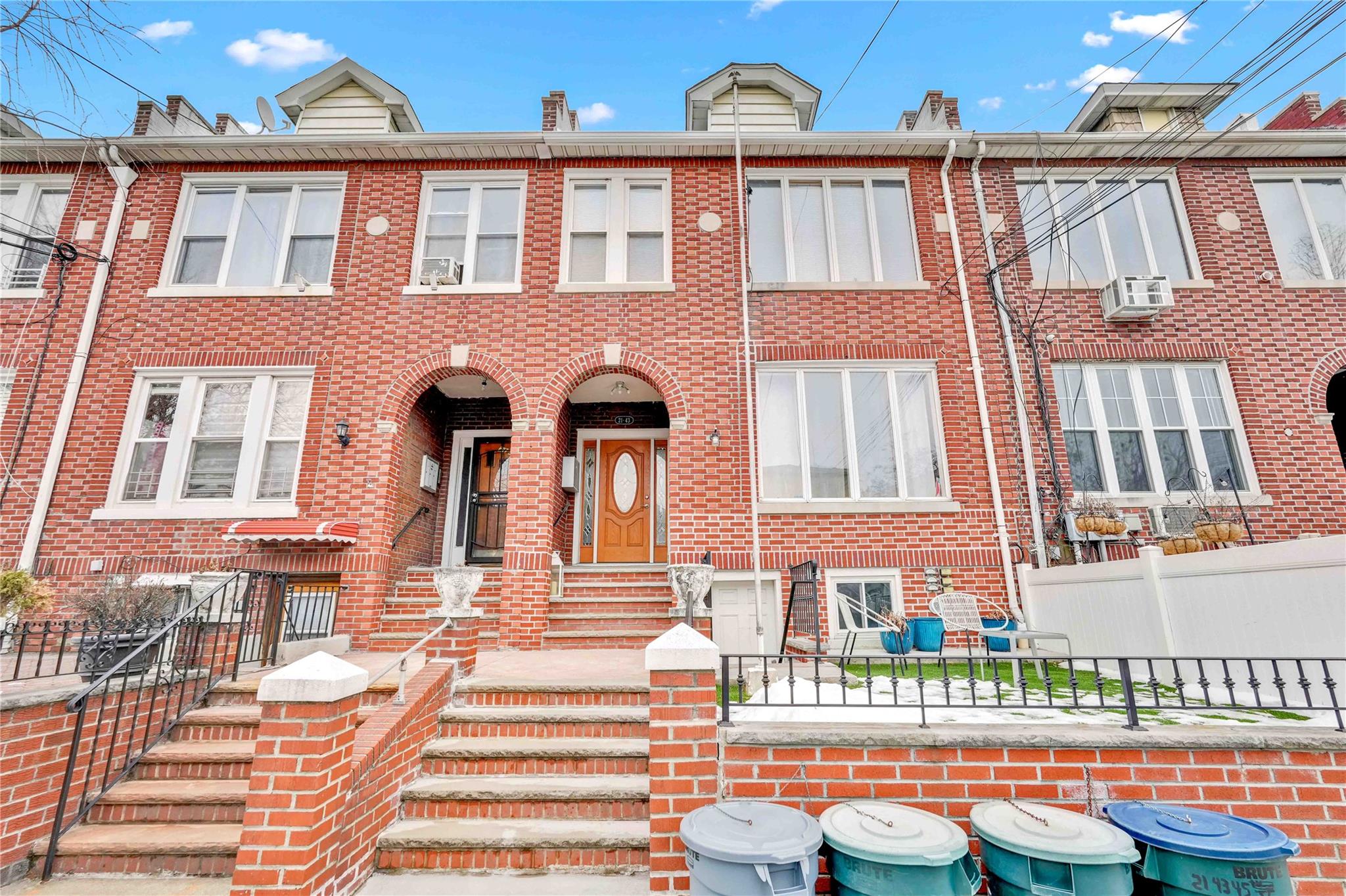 45 Street St, Astoria, Queens, NY - 4 Bedrooms  
3 Bathrooms - 