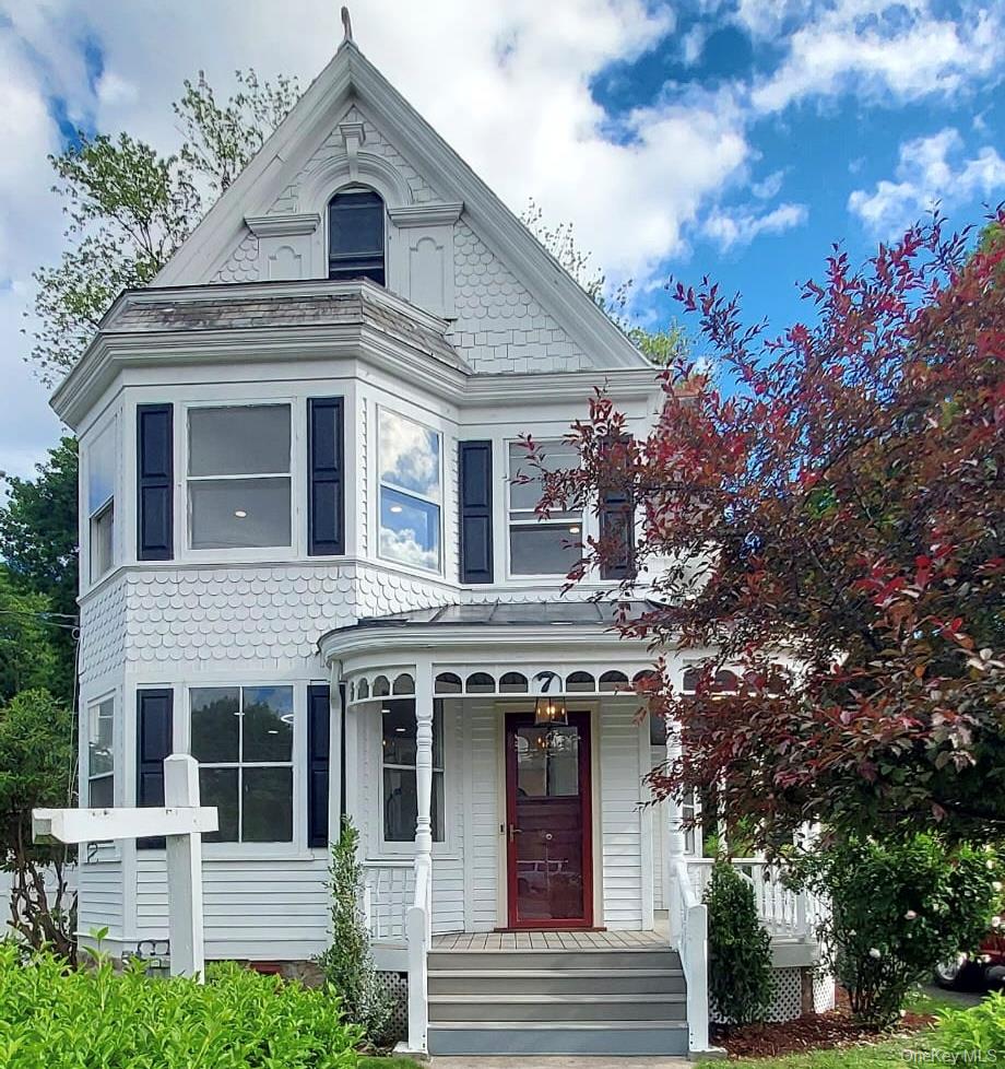 7 Clinton Place