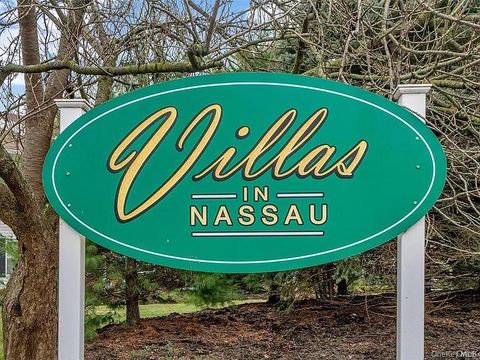 Condo For Sale - 49 Santa Barbara Drive<br/> Nassau County, Plainview, NY 11803